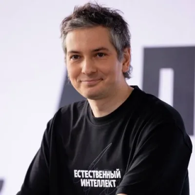 Дмитрий Наумовец