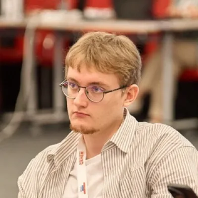 Илья Пономарев