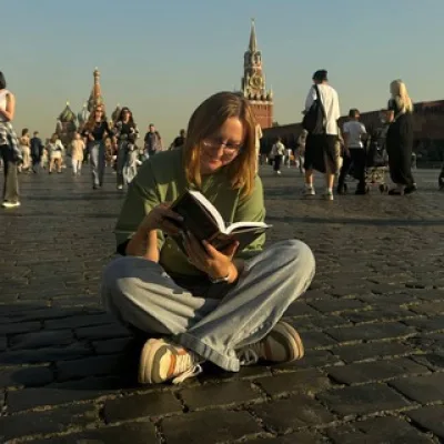 ЧитающийВоробушек