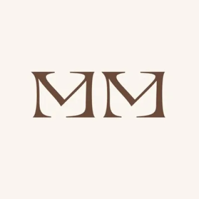 Марго Марлоу | Писательница