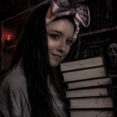 безумный мир книг🥀
