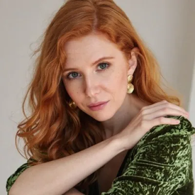 Лиза Тусжанова
