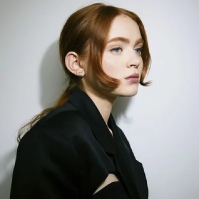 sadie sink vibes ₊˚⊹🎧⋆ 🛹₊⋆ |