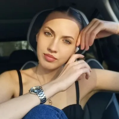 Ксения Утемова: вне страниц