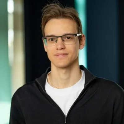 Max Shaposhnikov