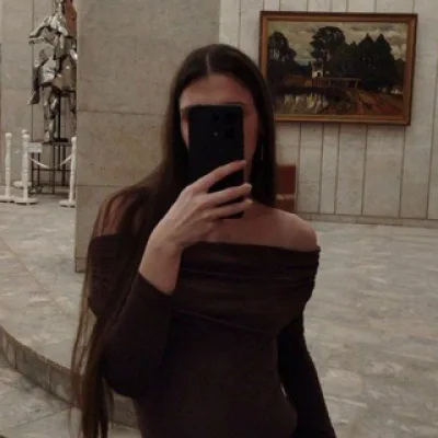 V.