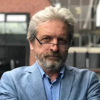 Александр Иванов