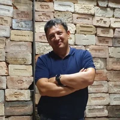 Собиратель историй
