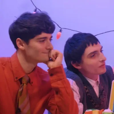 just friends panic™ at home ♡ byler is real