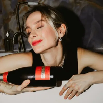 Ilona has wine🍷