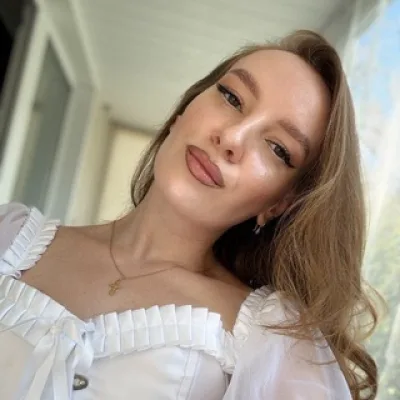 𝐸𝓁𝑒𝓃𝒶