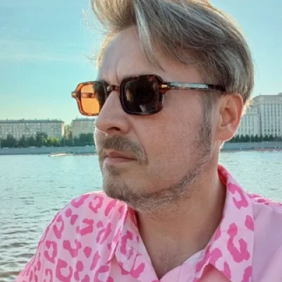 Роман Doshik