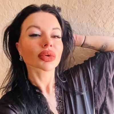 Яна Лукьянова и ее истории❤️