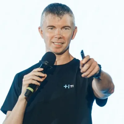 Олег Каратаев