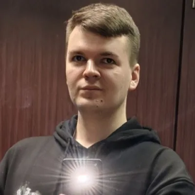 Виталий Серов