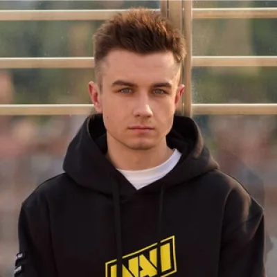 Mykhailo | Flip