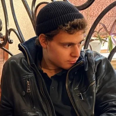 Даня Бадаев