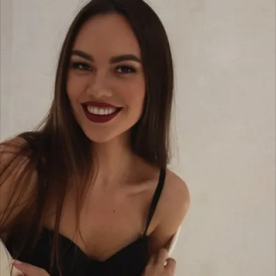 Anastasia V I N S